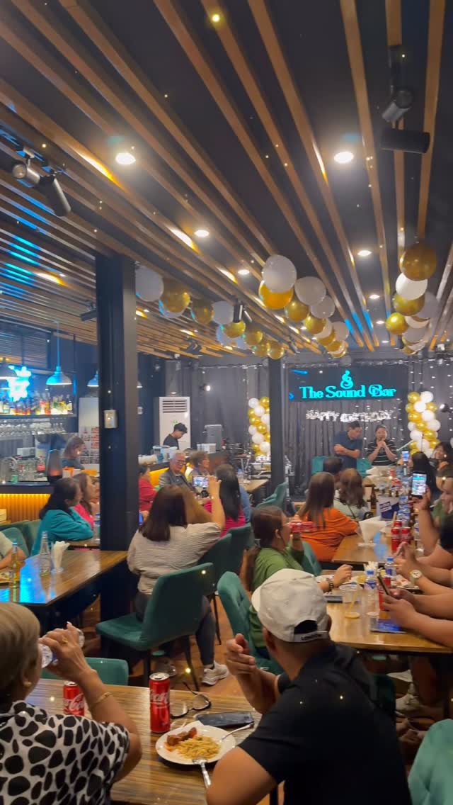 Packed crowd at The Sound Bar PH